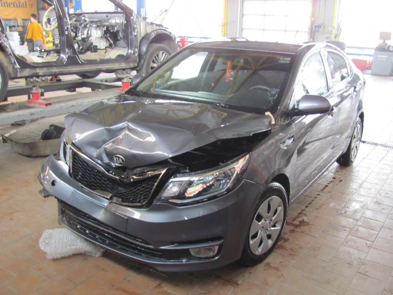 Ремонт KIA RIO (серого цвета)