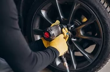 Авто Сервис «H2O AUTO» предлагает услугу шиномонтажа в Звенигороде, Нахабино и Одинцово. Авто Сервис «H2O AUTO» предлагает услугу шиномонтажа в Звенигороде, Нахабино и Одинцово.